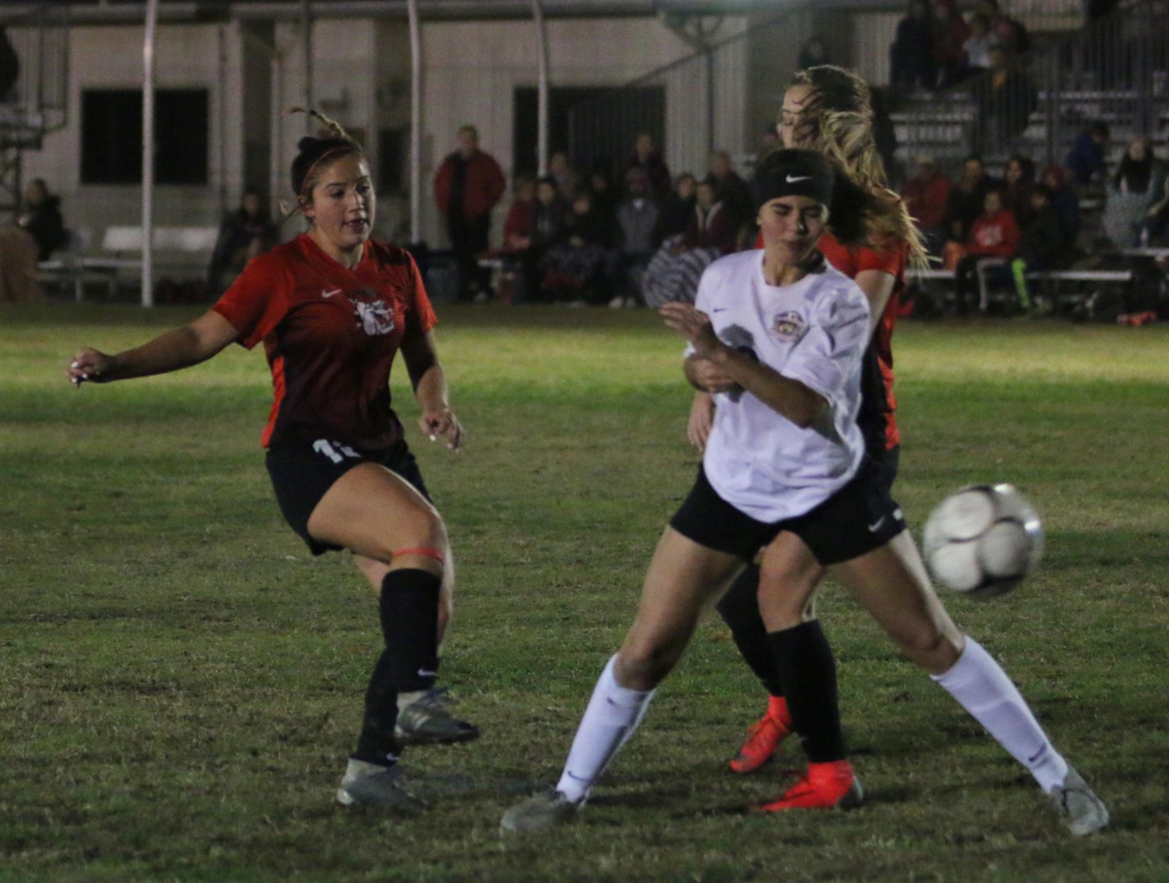 In control: Bullpups start fast, cruise to victory